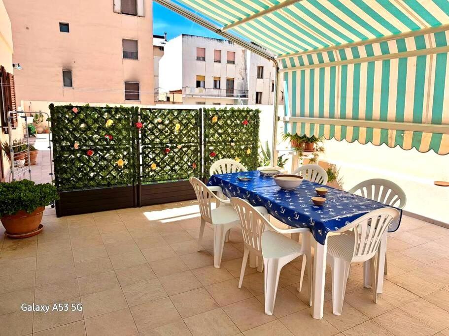 La Casa Di Tina Apartment Алгеро Екстериор снимка